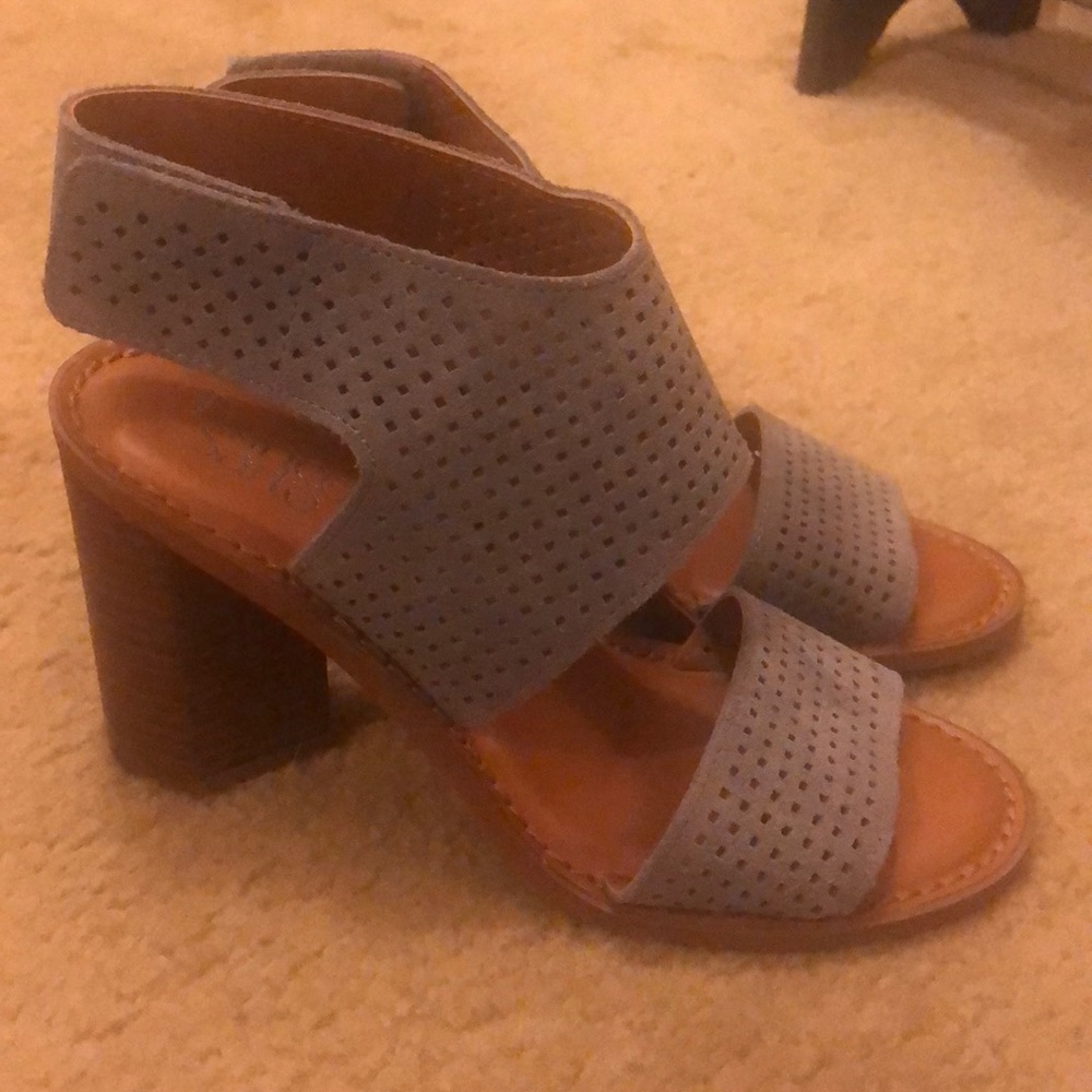 Grey Franco Sarto block heel sandals size 7.5